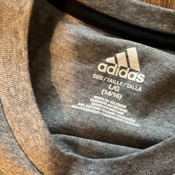 Boys Adidas Tee - Picture 3 of 4